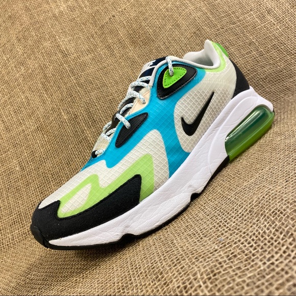 Nike Other - Nike Air Max Mens Running Shoes Trainers 200 Se White Sneakers Mens Size 12